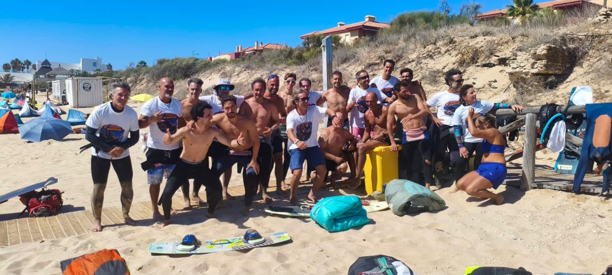 kcg isla kiters downwind kitesurf - Dos bahías, un mismo viento: el espectacular reto de los 'kiters' del Campo de Gibraltar y Cádiz El kitesurf ha unido las dos bahías del litoral gaditano. Área
