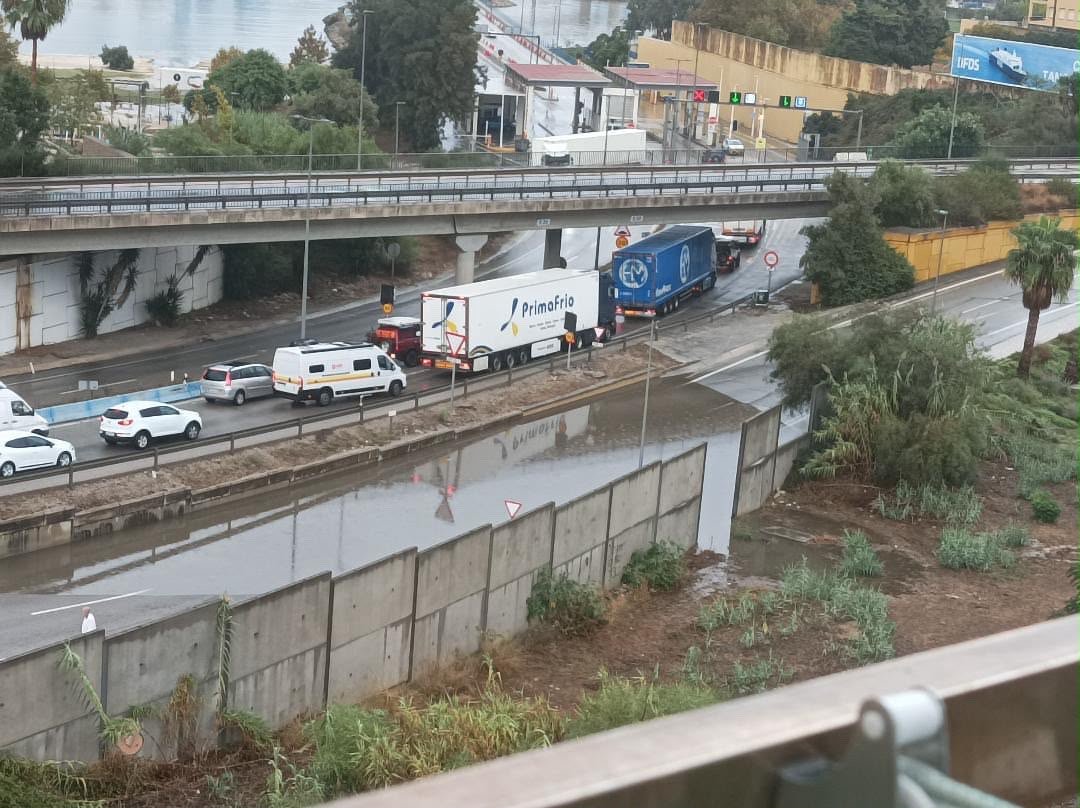 10eb6018 46db 4ac8 af87 604af0852e1a - El puerto de Algeciras habilita una conexión provisional tras las inundaciones en el túnel El puerto de Algeciras habilita una conexión provisional tras las inundaciones en el túnel