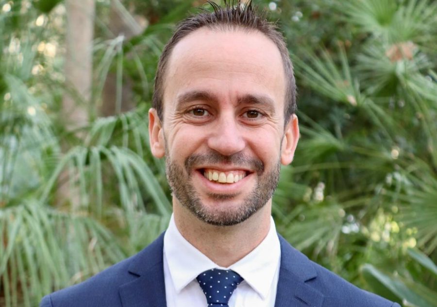 Nicolás Fernández Arjona dará voz al pregón de Navidad en Algeciras