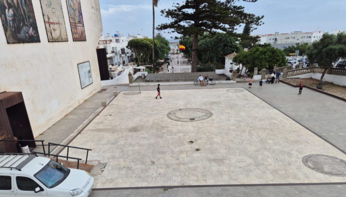 plaza tarifa - Un mapa ciudadano destapa 444 puntos negros en el arbolado urbano de Tarifa
