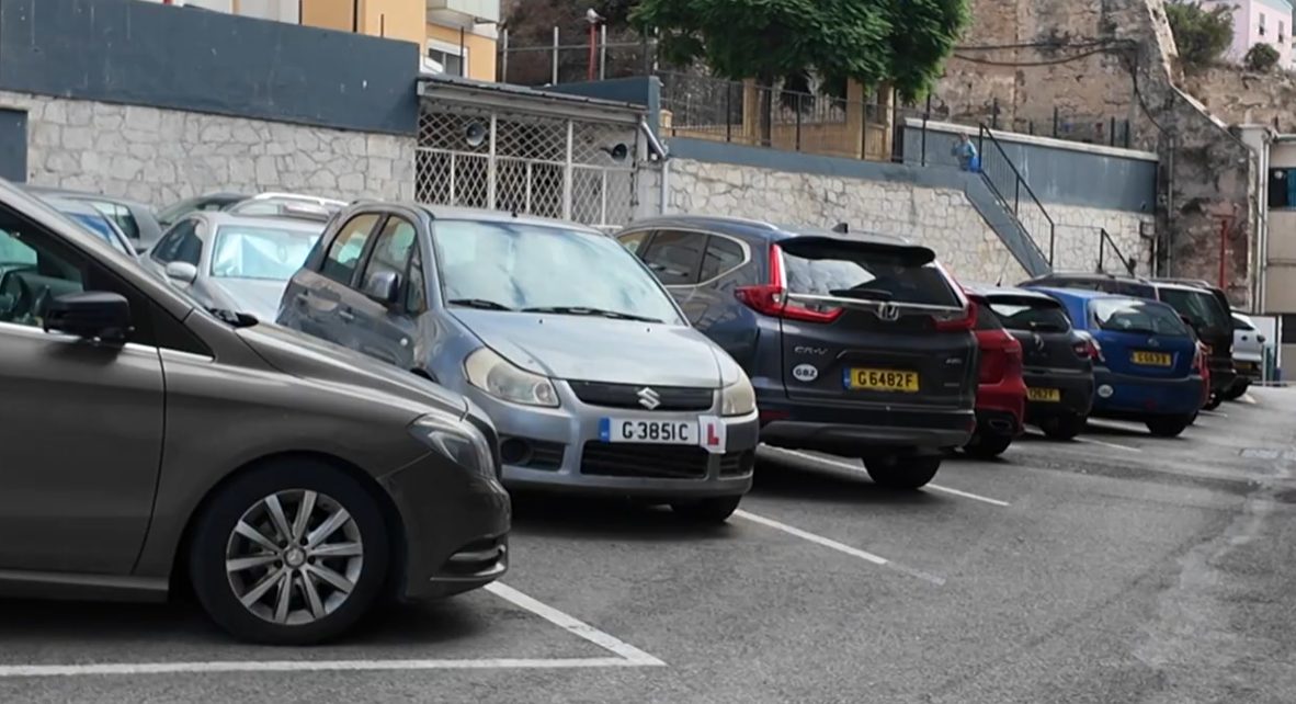 La zona alta de Gibraltar estrenará en diciembre un nuevo sistema de aparcamiento para residentes